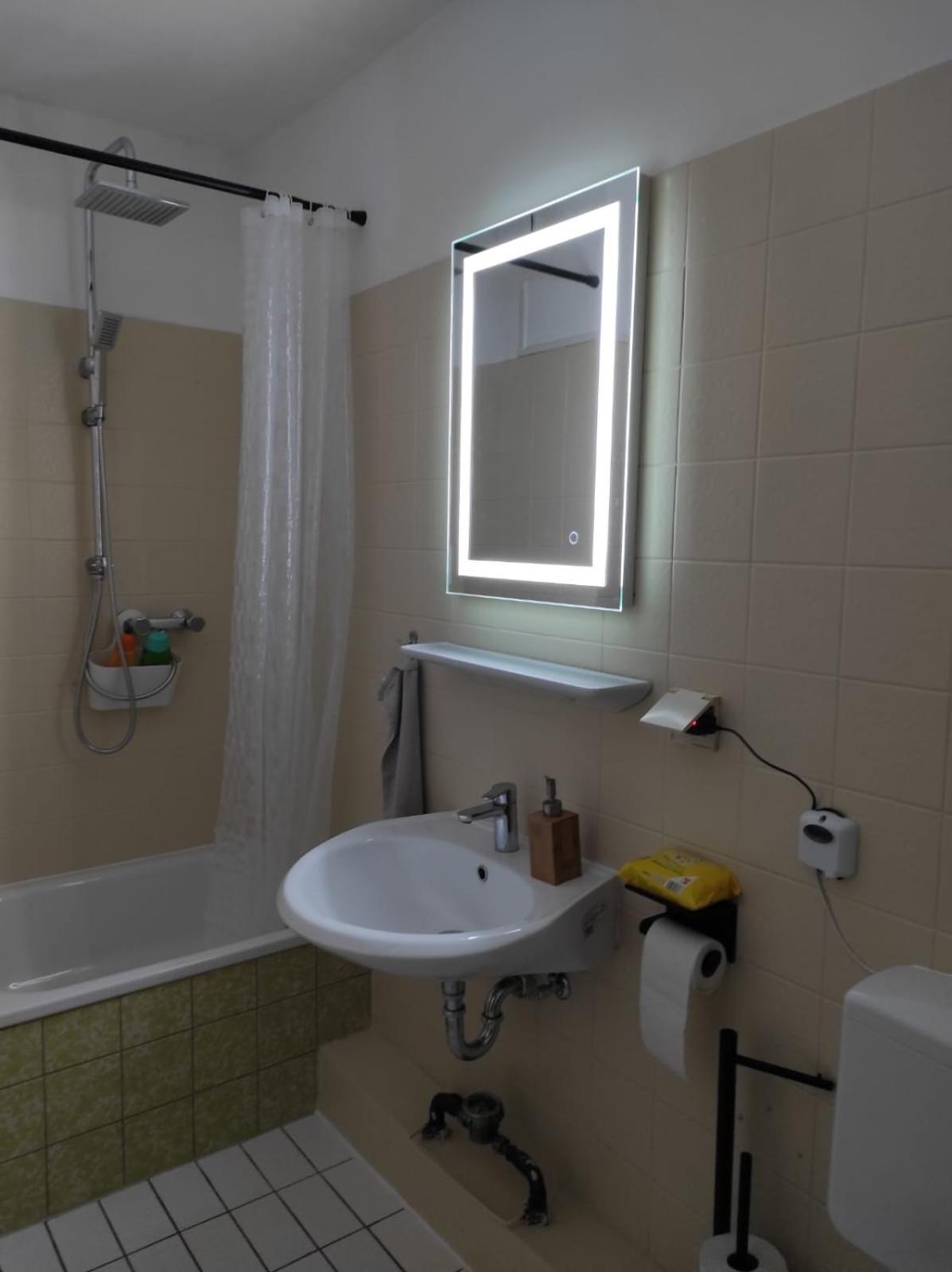 Ferienwohnung Im Zentrum Von Oberhausen Inklusive Wlan Екстериор снимка