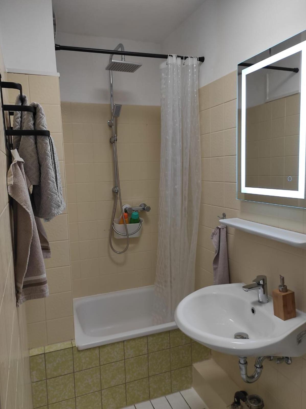 Ferienwohnung Im Zentrum Von Oberhausen Inklusive Wlan Екстериор снимка